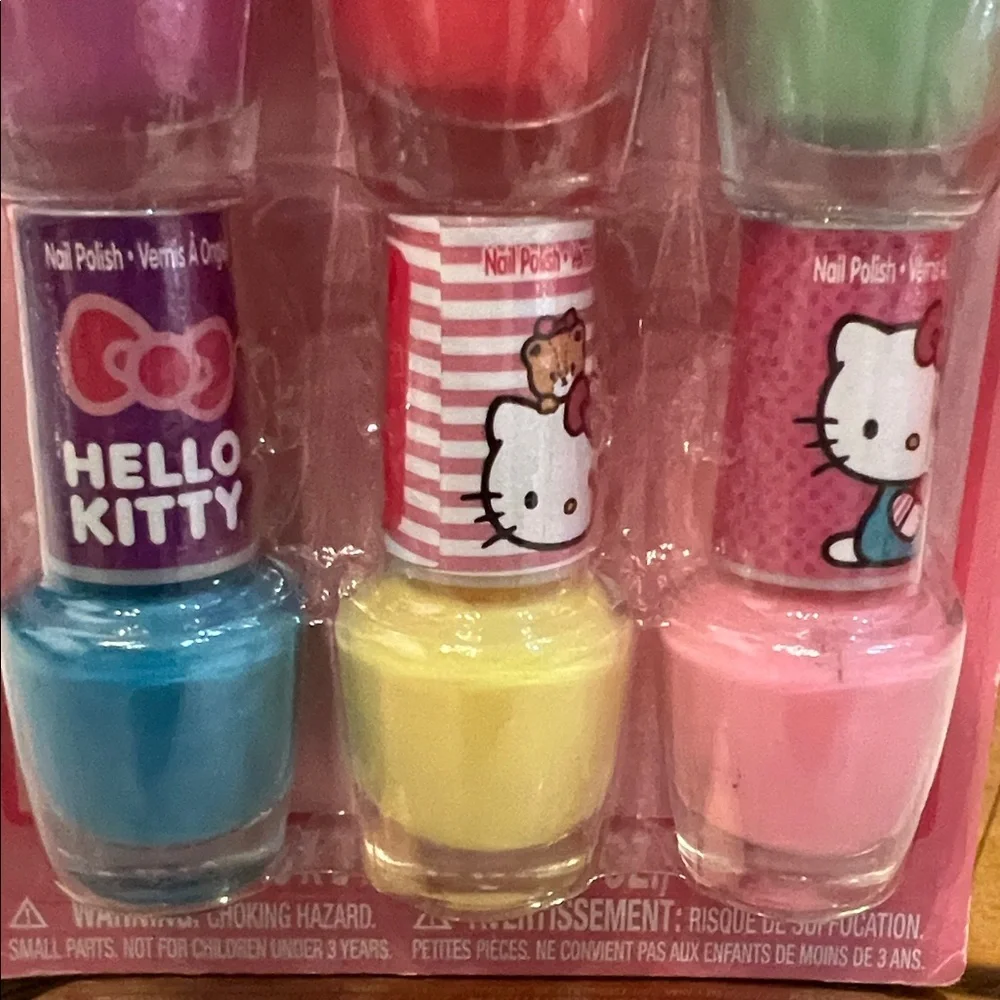 Sanrio Hello Kitty Water-Based Nail Polish Set - Pink, Purple, Yellow, Green